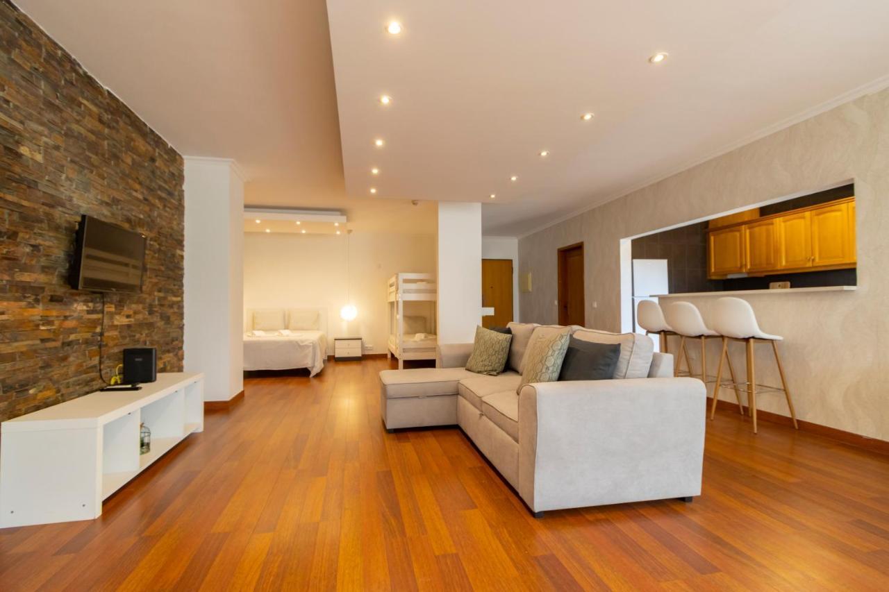 Spaceful Apartment In Albufeira Exterior foto